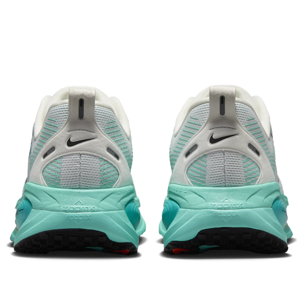 Nike Vomero 18 Trainers - Teal/White